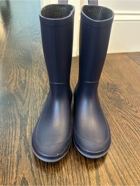 Cat & Jack Boys Rainboots. Size 13.
